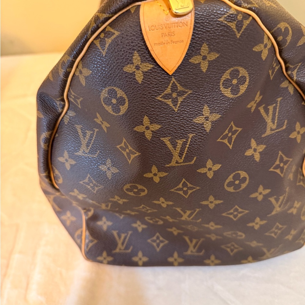 Louis Vuitton Monogram Keepall 50 - Picture 6 of 16